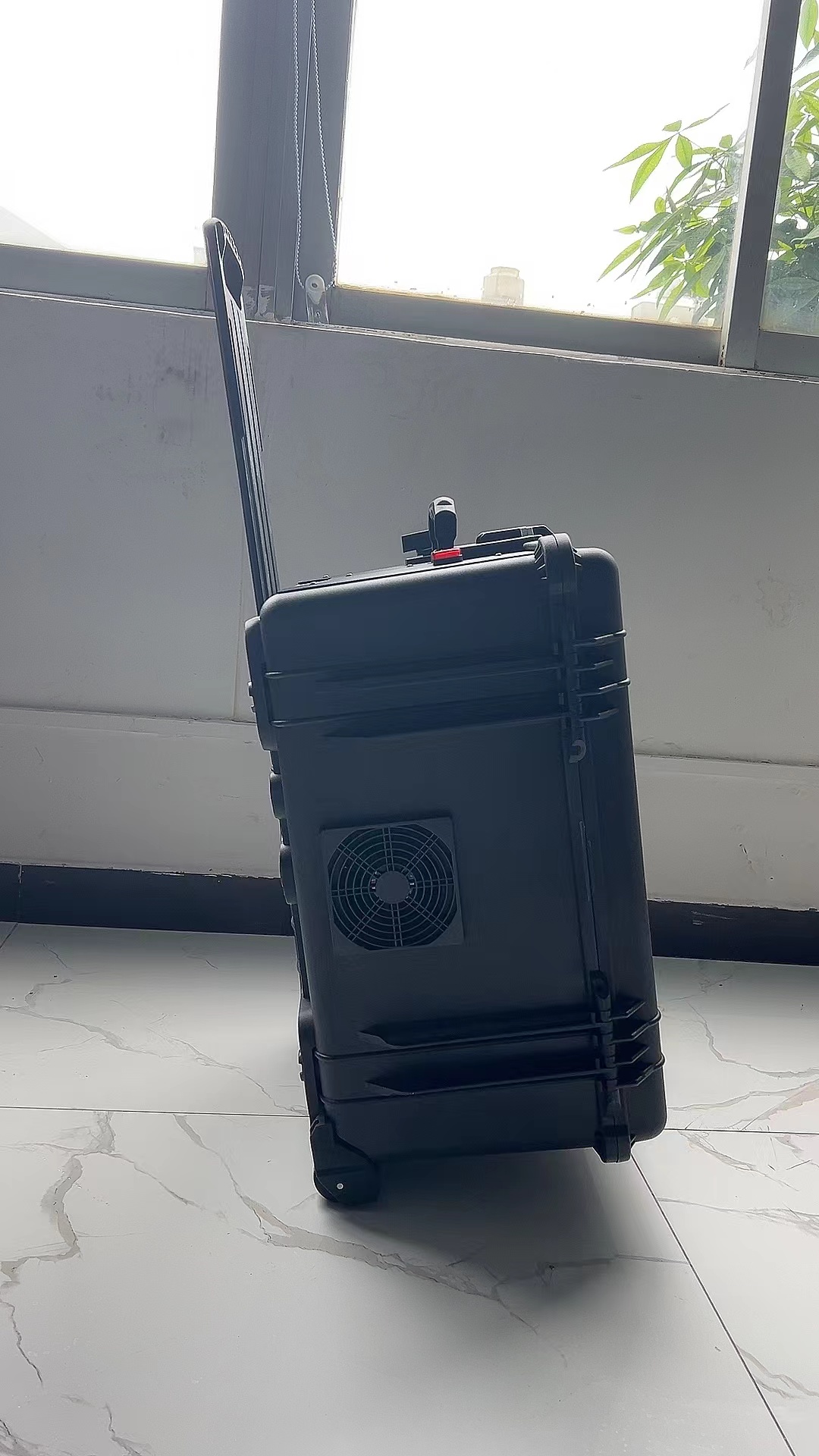 毕节手拉箱型移动通信干扰器